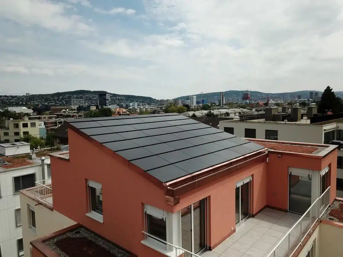 Referenzobjekt in Zürich – Photovoltaikanlage von ecoEn